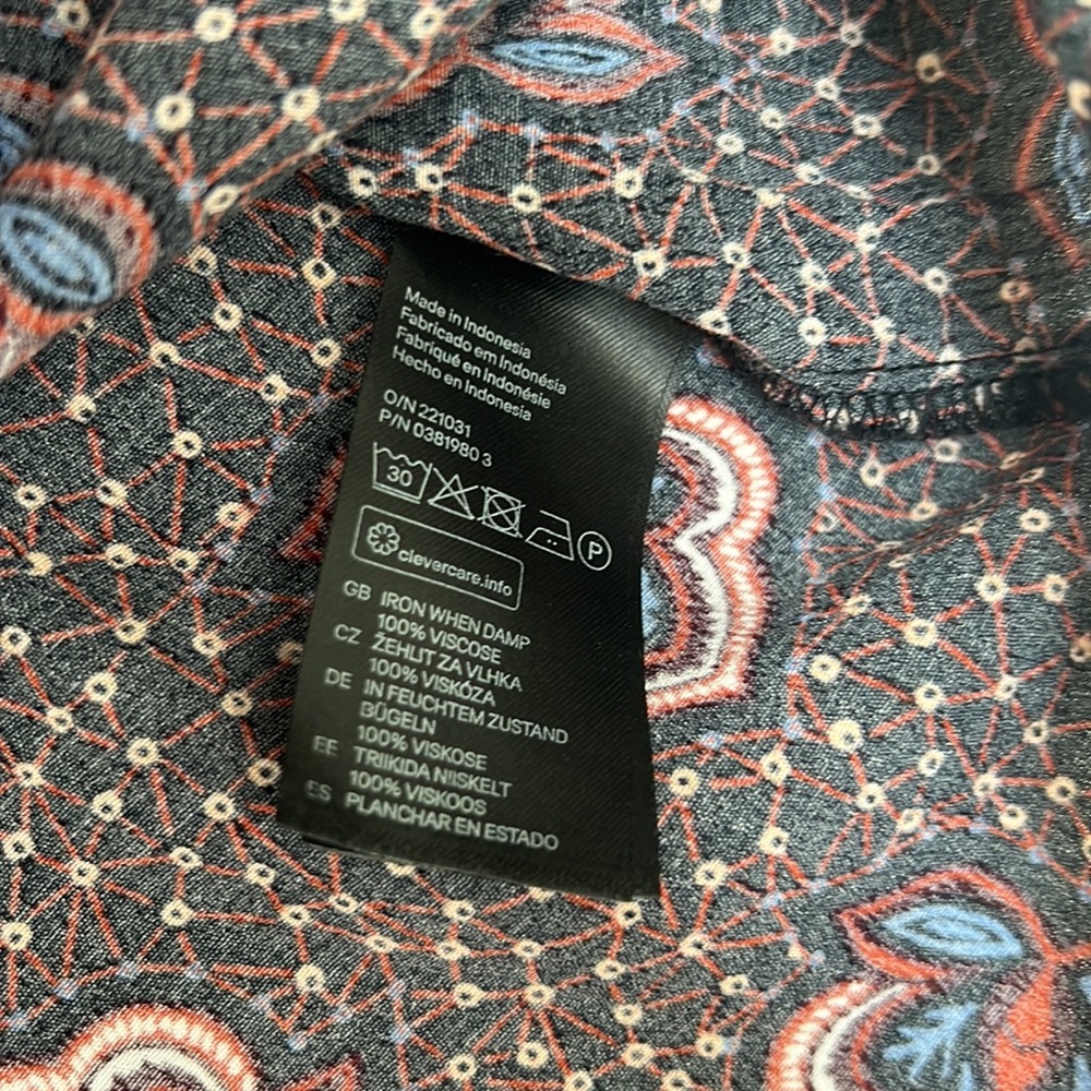 H&M Patterned Blouse - Picture 6 of 7